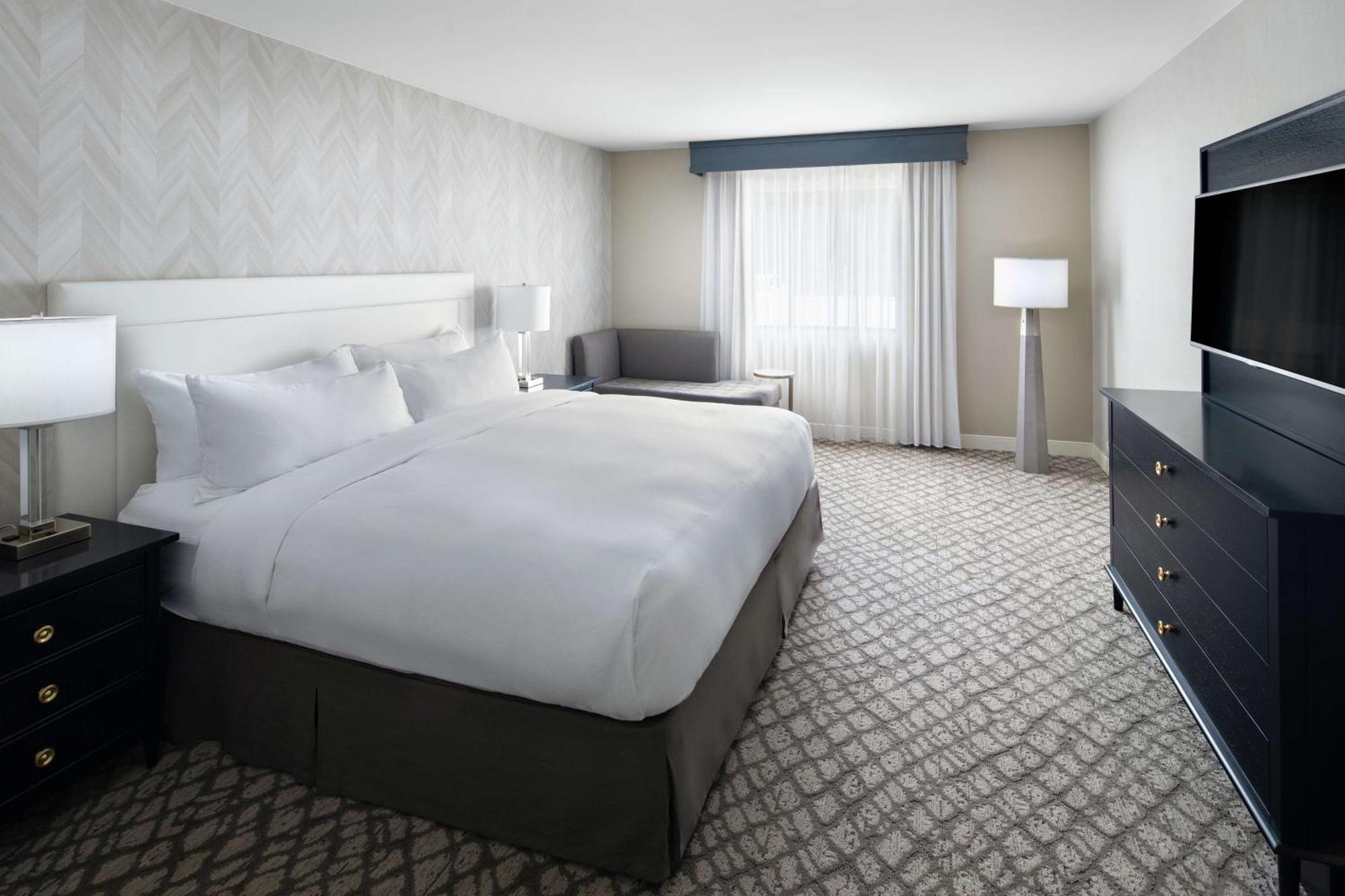 Doubletree Suites By Hilton Charlotte/Southpark Exterior foto