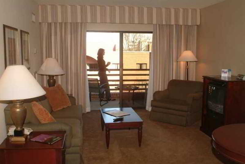 Doubletree Suites By Hilton Charlotte/Southpark Exterior foto